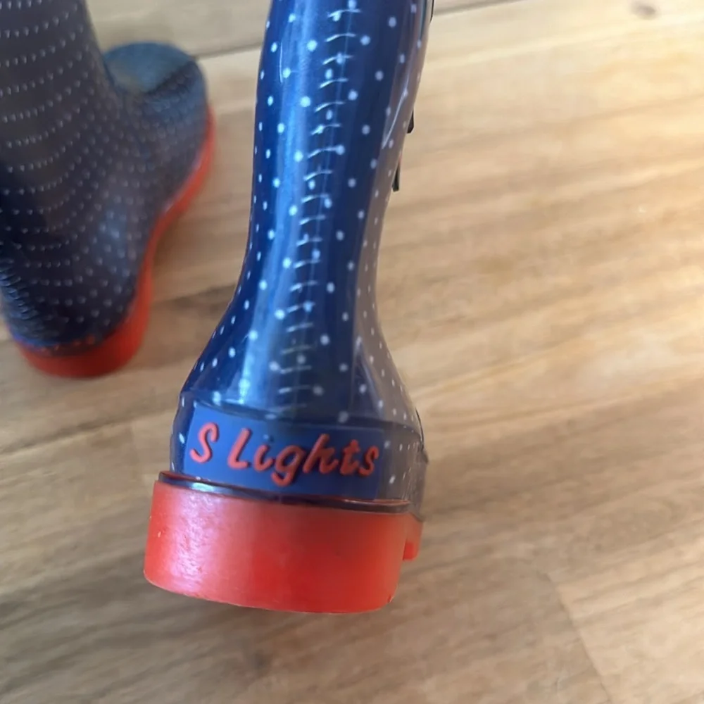 SKECHERS lighted rain boots